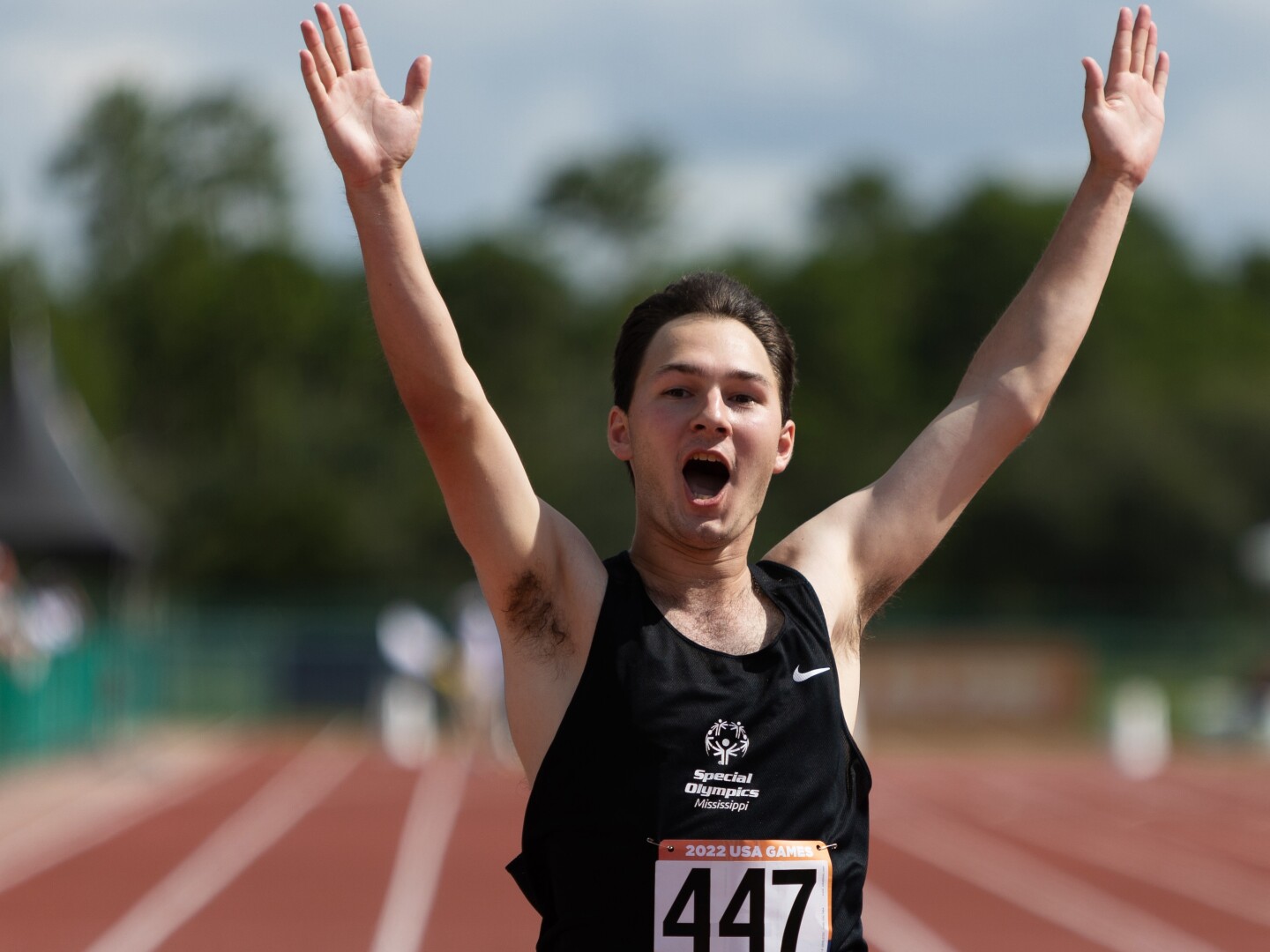 at-061022-jsumma-22usagames-239-jpg-edited.jpg